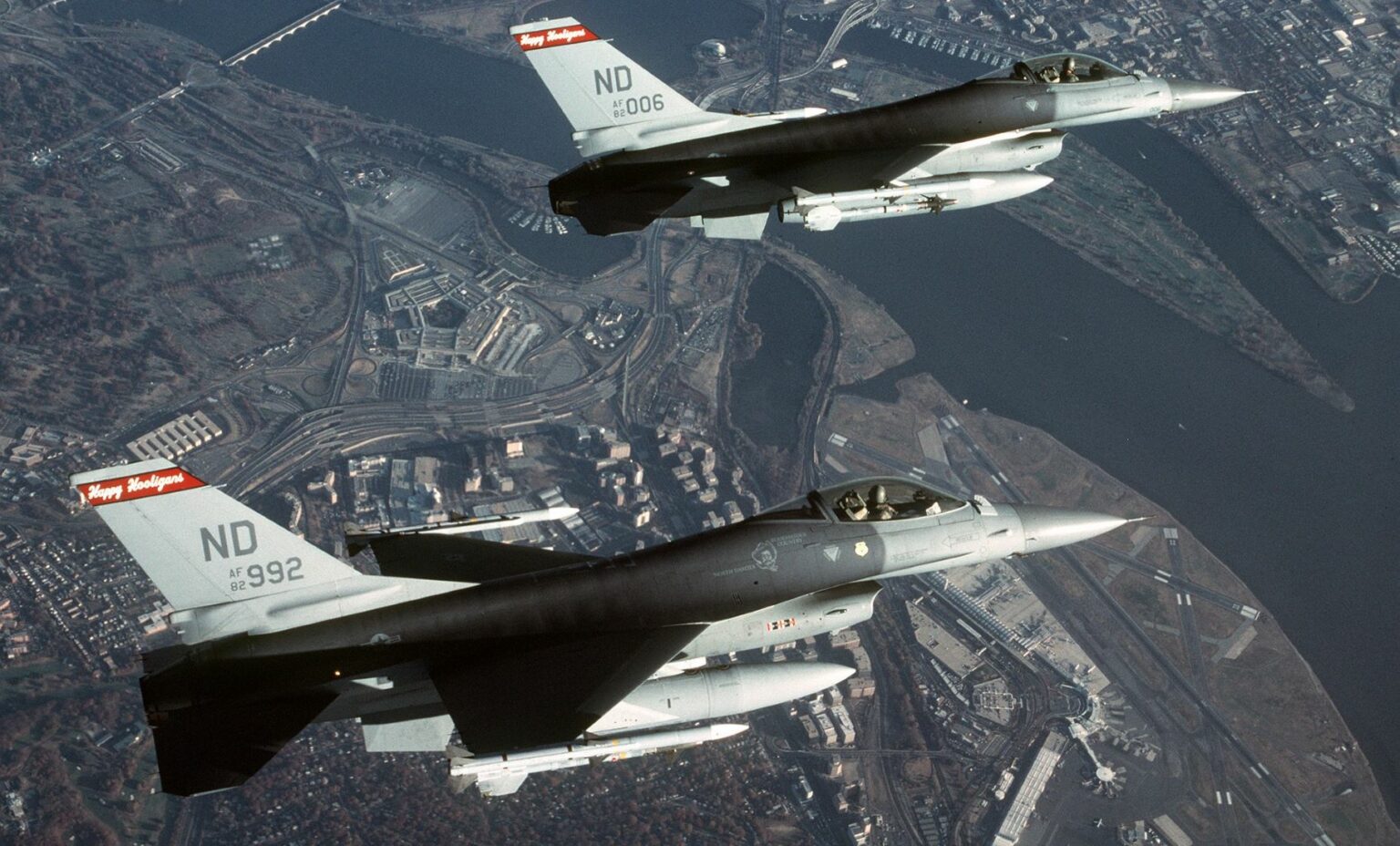 Il Y A 50 Ans Volait Le General Dynamics F 16 Fighting Falcon