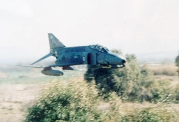 Un GAF F-4 Phantom II de la force aérienne grecque.