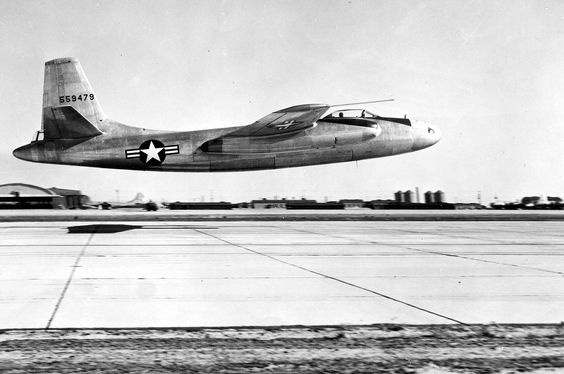 Un North American Aviation XB-45