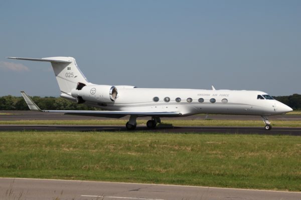 Gulfstream Tp-102D.