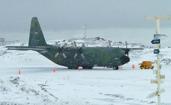 Lockheed C-130B Hercules.