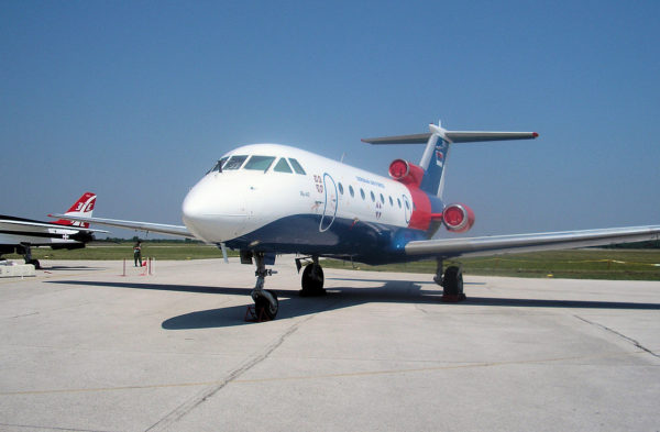 Yakovlev Yak-40.Serbie_Wikimédia