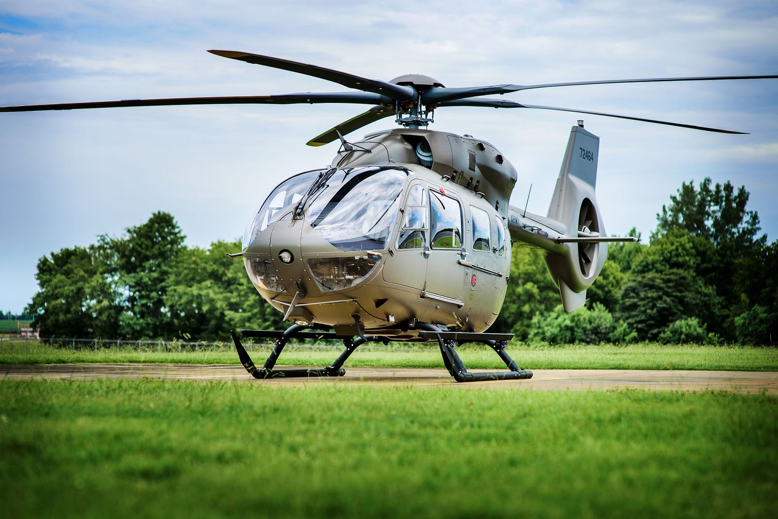 Airbus Helicopters a livré son premier H145 à cinq pales