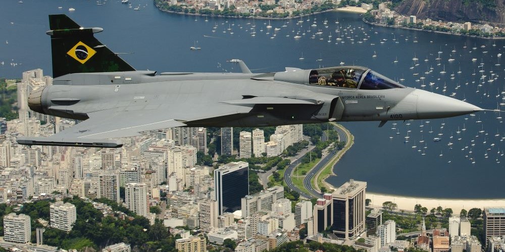 The Força Aérea Brasileira prepares its wonderful parade for the bicentenary.