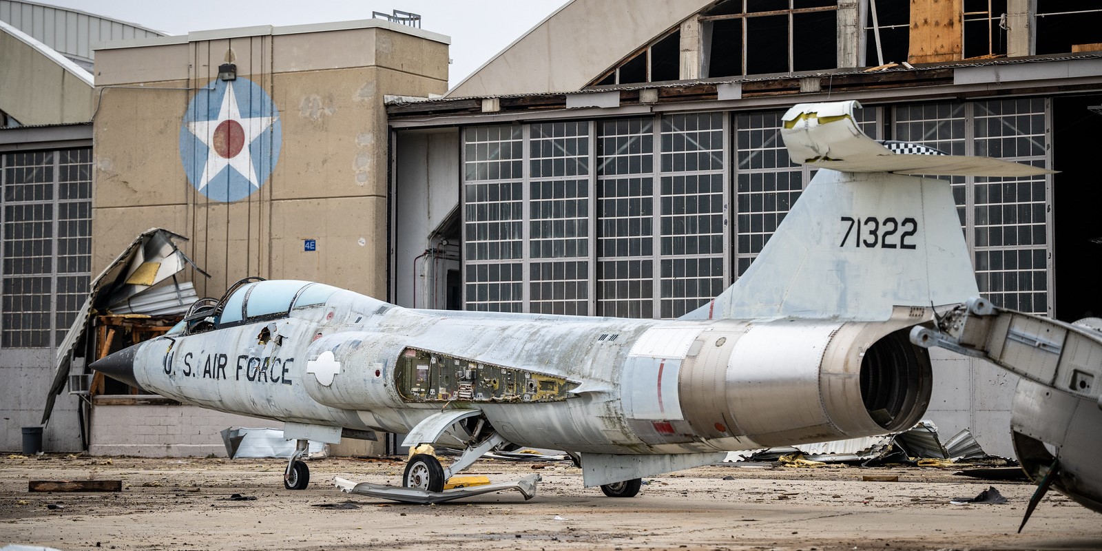 Le musée de l'US Air Force a été lourdement frappé par une tornade ...