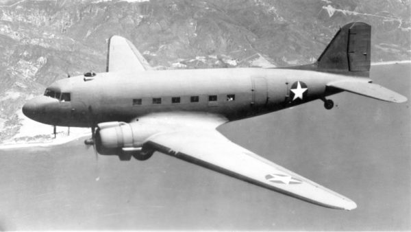Présente t-on encore le Douglas C-47 Skytrain ?