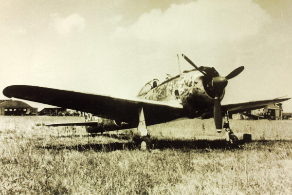 Le Nakajima Ki-43 japonais, un des meilleurs chasseurs terrestres de la guerre.