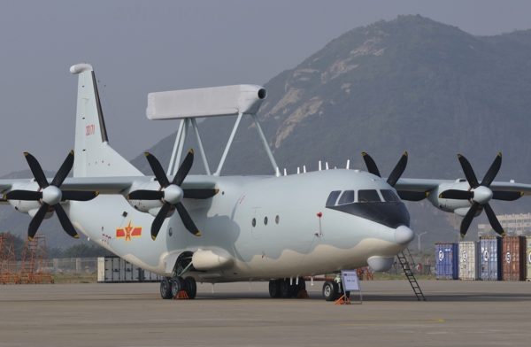 Le très discret Shaanxi KJ-200, avion de veille radar des militaires chinois.
