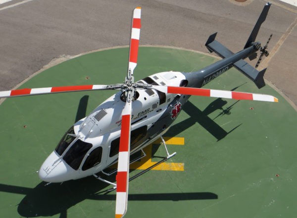 Une vue inhabituelle du Bell 429 Global Ranger d'évacuation sanitaire.