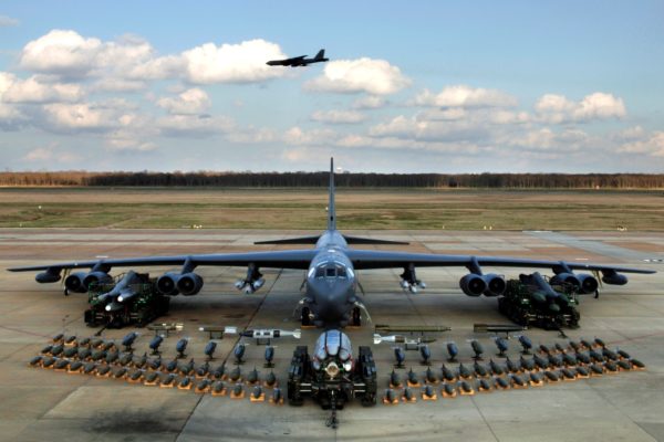 On pourrait croire ce cliché d'un B-52H tout droit sorti de la guerre froide, mais il n'en est rien, il date de 2006.